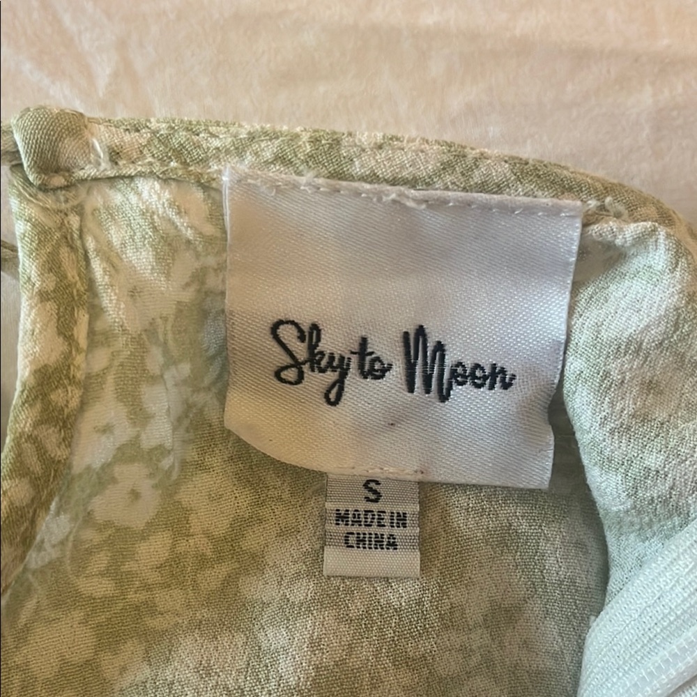 Elegant Green Floral Slip Dress - Picture 5 of 8